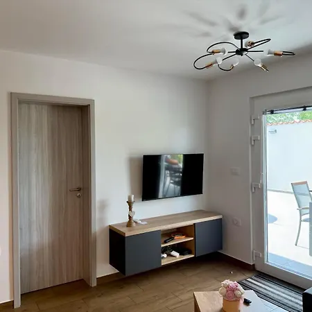 Tatil Evi Hisa Istrski Mir Pobegi